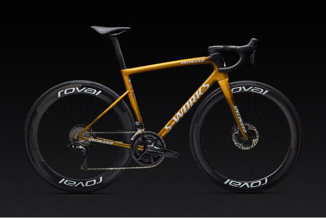 レムコ・エヴェネプールが築いた新しい歴史を記念する限定車「S-Works Tarmac SL8 LTD - Remco's ‘Golden Season’」を発売