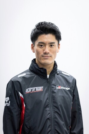 スーパー耐久 ST-4クラス 2024シリーズチャンピオン(#3 ENDLESS GR86)プロレーサー 小河諒選手とスポンサー契約を締結