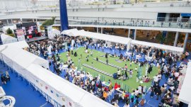 オアシス21 銀河の広場に人工芝が敷かれゆったりと過ごせる空間に ※過去開催の様子 オアシス21 銀河の広場に人工芝が敷かれゆったりと過ごせる空間に ※過去開催の様子