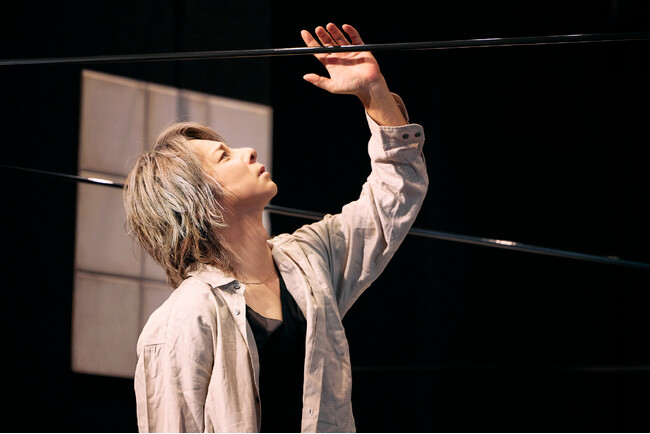 デヴィッド・ボウイの魂が宿る!ミュージカル『LAZARUS』稽古場レポート到着!