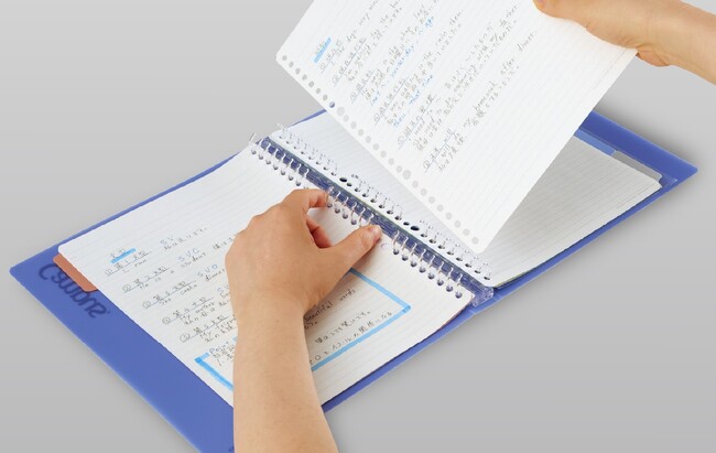 新機構のとじ具搭載！秒でパッと開けられるルーズリーフバインダーを発売