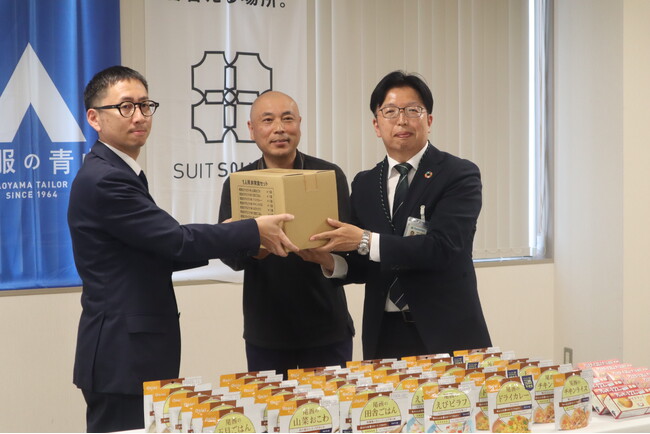 防災用備蓄食品が食品ロスの削減と地域の食支援に貢献～洋服の青山41支店とファミマフードドライブの連携開始～