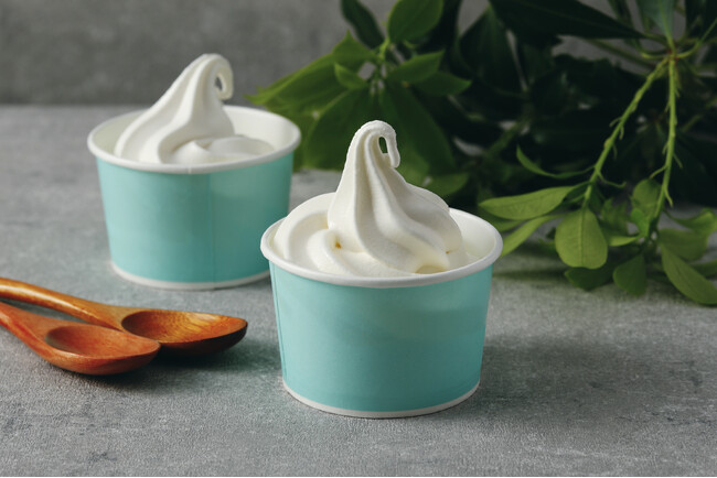 スイーツ界の巨匠　鈴木 一夫シェフのオリジナルレシピ北海道牛乳を使ったソフトクリームを本日より提供開始【クロスホテル札幌】