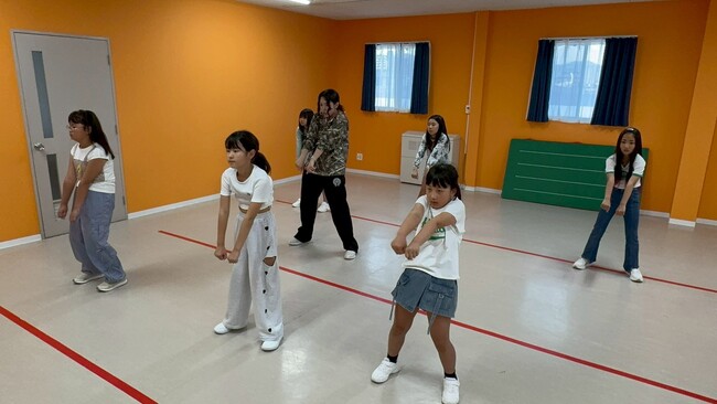 【姫路初】“推し活”がレッスンに！K-POPで夢中になれるダンス教室、開講中
