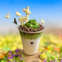 奈良の観光地・若草山の情景を抹茶ラテで表現！SNS映え抜群の「若草山ラテ」を5月15日に発売