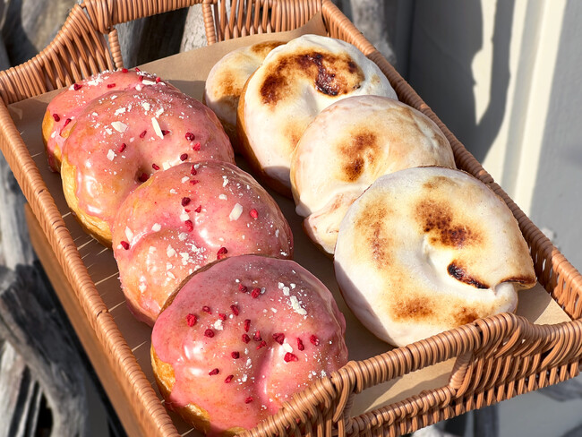 【生ベーグルシリーズ】に季節限定のスイーツベーグル登場！「焼きホワイトチョコ」「フランボワーズ」新発売