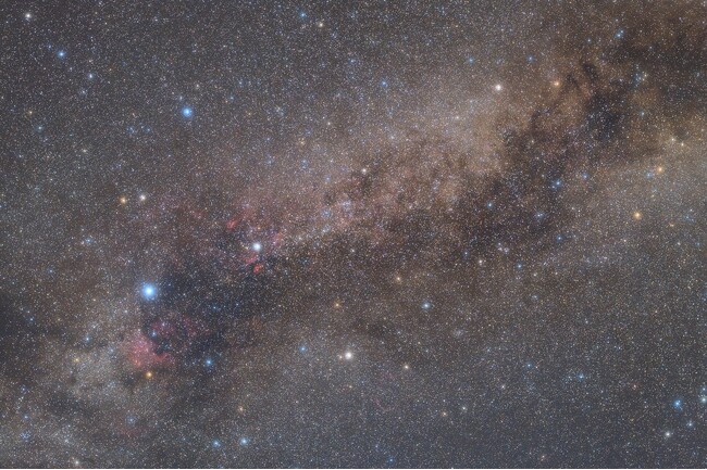 夜のゴルフ場で、星空観察など夏休みの思い出づくり。ディナー限定の特別メニューも楽しめる「ゴルフナイトエクスペリエンス～星空を添えて～」イベント開催【晴山ゴルフ場】