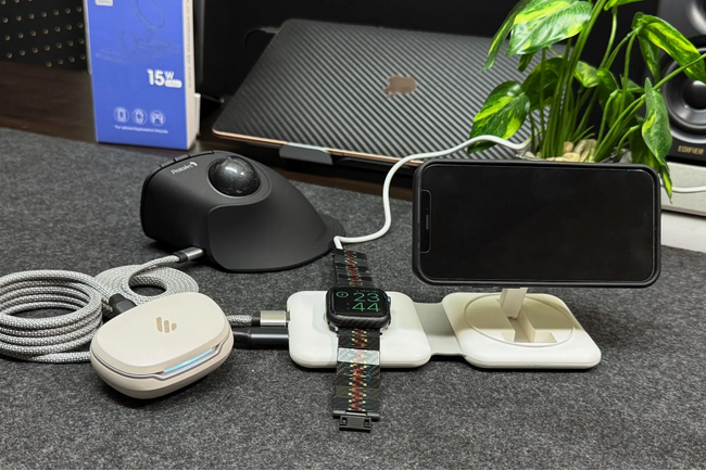 【期間限定40％OFF】Qi2対応×高コスパを実現したRORRYの4in1折りたたみ式ワイヤレス充電器を紹介