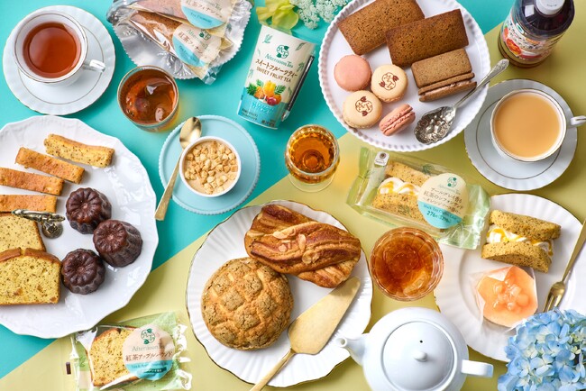 【Afternoon Tea監修】2024年フラッペ売上No.1「ロイヤルミルクティーフラッペ」のクッキー増量版、紅茶を楽しむ新作も続々「ファミマでアフタヌーンティー」フェア