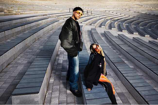 GREENROOM FESTIVAL出演はいよいよ来週末！LA発のR&B/POPデュオ、エモーショナル・オレンジズがデビューアルバム『Orenjii』をリリース