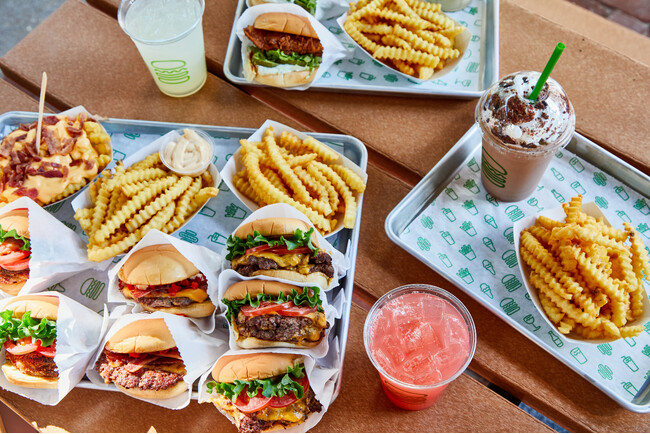 Hello KISARAZU！千葉県初出店。ニューヨーク発のハンバーガーレストラン「Shake Shack 三井アウトレットパーク 木更津店」が6月23日(月)にオープン。