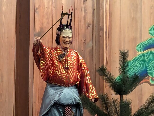 サムライの江戸か、公家の京都か？インバウンド客が求める体験はどちらだ？