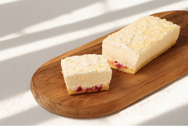 【京都・バイカル】夏でもさっぱりと。軽やかな口当たりのレアチーズケーキが６月に新発売