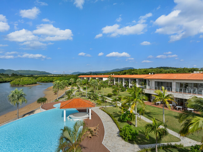 全33室オールスイートの「石垣リゾートホテル」(by PDS HOTELS)が名称を「THE UBUFURU ISHIGAKI」に変更