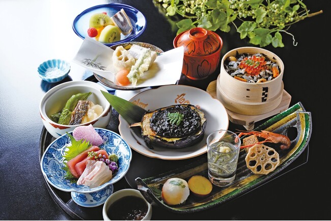 【明治記念館】“懐石料亭「花がすみ」平日ランチタイム期間限定・室料サービスの「初夏ざんまい御膳」を提供！”　港区元赤坂の落ち着いた個室で極上のひと時をお愉しみください
