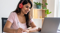 高知県内在住外国人の無料日本語eラーニング受講希望者を対象とした説明会を令和7年5月29日に開催