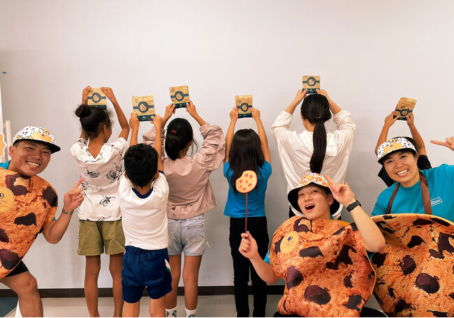 500枚以上のチョコチップクッキーを沖縄の子どもたちへ！心温まる様々なイベントを、沖縄にある3軒のダブルツリーbyヒルトンが企画 「チョコチップクッキーの日イベント」