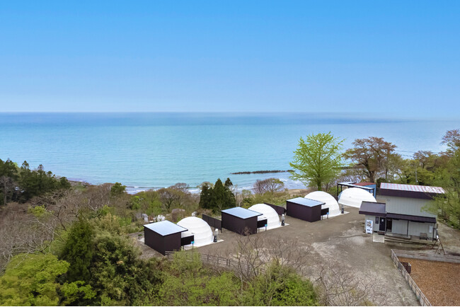【日本海を一望】新潟県にあるグランピング施設「蒼天海峯」に新たな絶景サイトが4棟オープン！～新サイトオープン記念セール開催中～