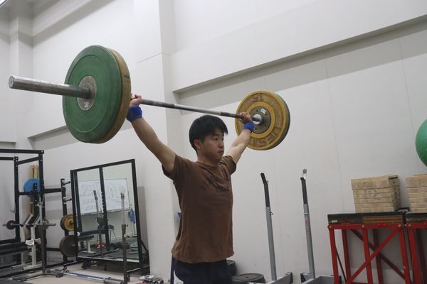 【福岡大学】「全日本学生ウエイトリフティング個人選手権」で松原尊選手が男子61kgで優勝