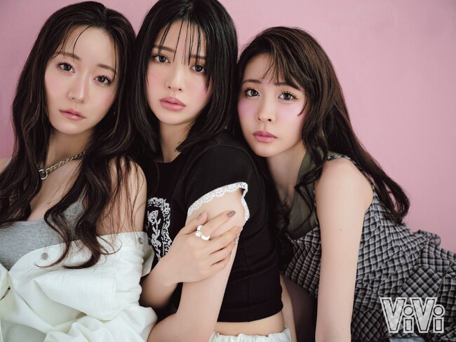 【FRUITS ZIPPERの3人による人気コスメ品評会】