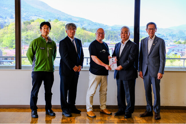 【福島県磐梯町・一般社団法人ばんだい振興公社】宝の山「磐梯山」を未来に繋げる　磐梯山Tシャツの売上の一部を寄付