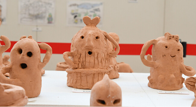 1600年前の埴輪工房跡を再現した高槻市の公園で自分だけのハニワ作り