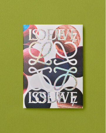 ロエベ マガジンの最新号“Issue 7”を全国の店舗で配布開始