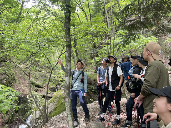 「サントリー 天然水の森」等で培った知見を提供「企業向け水源涵養研修」開始