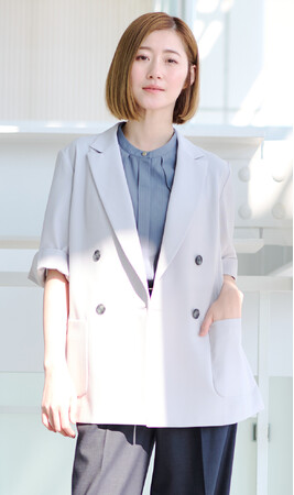 記録的な暑さ到来に備える1着「半袖ジャケット」発売！涼しさときちんと感を兼ね備えた“半袖”の新しいビジネススタイルを提案