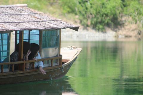 【JAF高知】清流仁淀川に触れよう！「屋形船仁淀川」で利用できるJAFアプリクーポンを配信します！