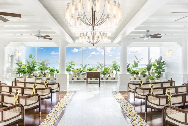 【ハワイ・ワイキキに6月1日オープン】圧巻のオーシャンフロントでハワイの伝統的なセレモニーを！