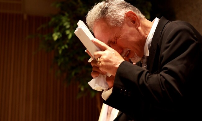 結婚式離れに新提案──俳優が演じる“記憶”のサプライズ演出【メモリプレイ】が全国提携式場にて無料化