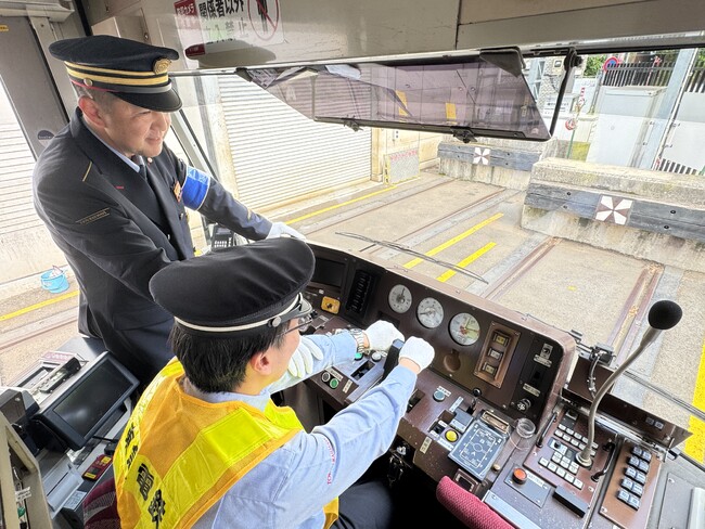 東急電鉄の「東急世田谷線　上町車庫見学ツアー」と「二子玉川駅駅長体験」が世田谷区ふるさと納税の新たな返礼品に加わり、６月１日から寄付受け付けを開始