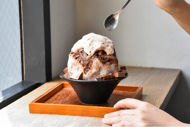 【Minimal、夏のかき氷第一弾】アイス1玉を氷の中に閉じ込めた、チョコレートづくしのかき氷6月2日登場！7つのパーツでとことんチョコレートの奥深さを楽しむかき氷
