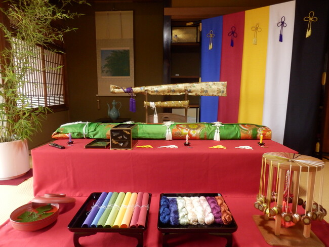 大隅俊平美術館　夏の刀剣展示会を開催