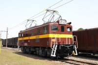 秩父鉄道(埼玉県)×三岐鉄道(三重県)電気機関車コラボ塗装を実施します！