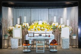 花で彩るお葬式 オリジナル祭壇(1) 花で彩るお葬式 オリジナル祭壇(1)