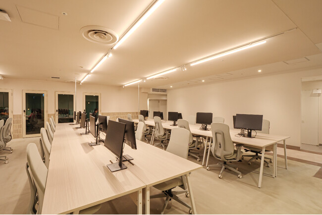 新宿駅徒歩5分、法人登記・住所利用可能な『コワーキングスペース by favy』オープン！6月末まで入会事務手数料最大10万円が無料に