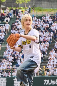 NCT ユウタさんが特別始球式に登板！ほっともっとフィールド神戸にて「#つながる、韓国 KOREA DAY」を開催　神戸空港から2時間で行ける韓国旅行をPR