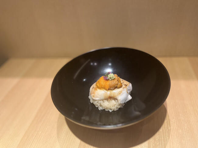 【6月限定！】豊洲直送！”ふぐの白子と厳選生雲丹”を使用した超贅沢小丼付き特別コースをご提供！