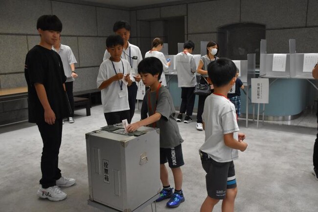 【埼玉県】夏休み親子イベント「議事堂見学会と投票体験」参加者募集！