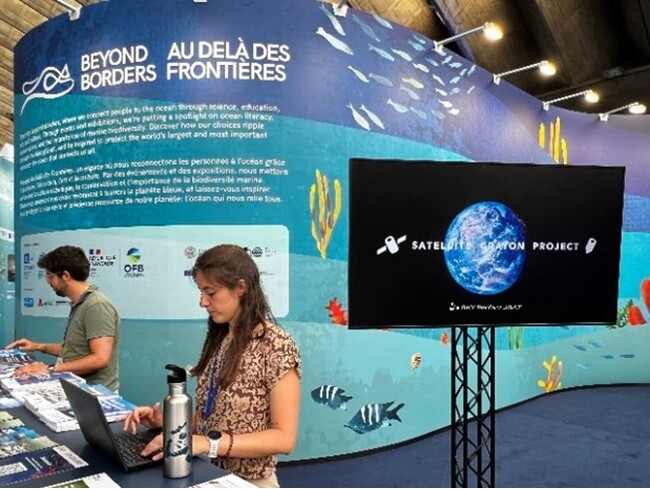 「宇宙から見つけた地球の色」が国連の舞台へ！「SATELLITE CRAYON PROJECT」UNESCO要請で国連海洋会議の公式展示に抜擢