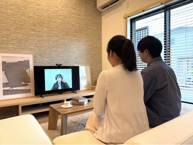 人の目を気にせず見学できて、モニターを通じてコンシェルジュが疑問を解消する　無人内見×リモート接客「スマート内見」流山モデルハウスで受付開始