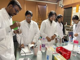 今回のスピーチコンテスト優勝者の研修の様子(1) 今回のスピーチコンテスト優勝者の研修の様子(1)