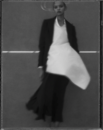 ヨウジヤマモトとサラ・ムーンのフォトブック「DIALOGUE Yohji Yamamoto and Sarah Moon」を発売