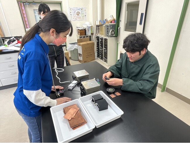 “音で判別”できる放射線検出器を大学生が開発　視覚障害者の学びを支援