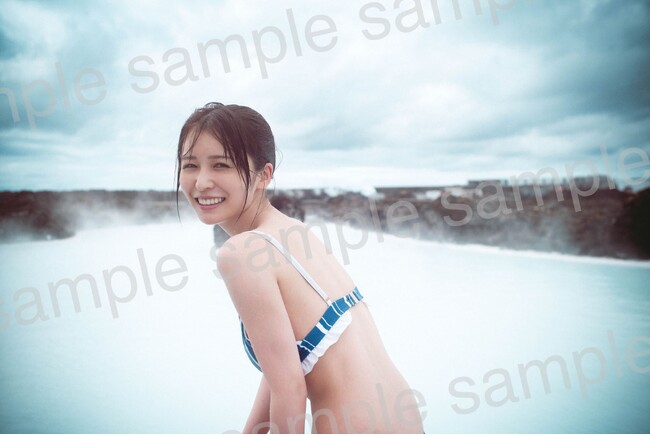 長濱ねる、セカンド写真集発売記念インスタライブ配信第二弾が決定！この日の購入でしか手に入らない「美背中ショット」ポスターを解禁