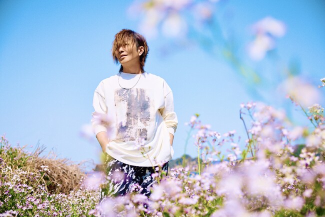 人気声優・谷山紀章が50歳を記念した写真集をリリース！ みんなの見たかった“きーやん”が、ここにある。