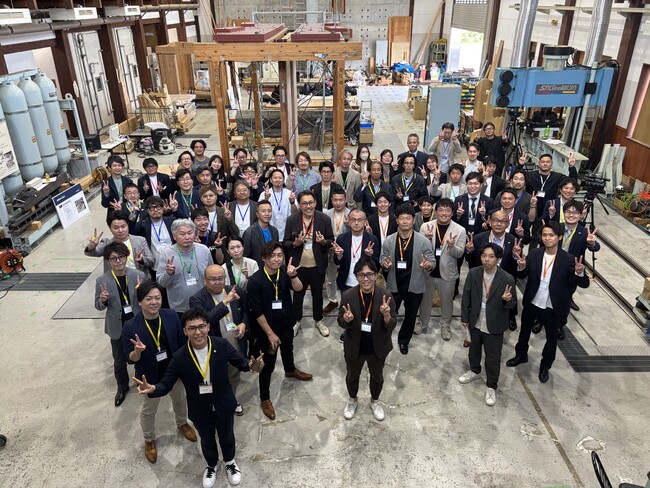 【公開実験開催】能登半島地震を再現！耐震＋制振の違いを検証「富山振動台実験」5月27日・28日開催｜木造住宅用制振装置 evoltz