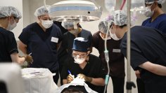 美容外科クリニック「eクリニック」が医師向けに「公開カンファレンス」を実施